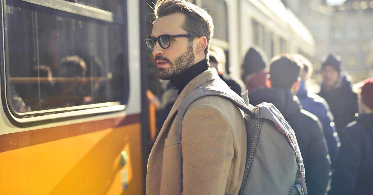 découvrez les différentes coupes de barbe qui vous mettront en valeur. que vous préfériez une barbe bien entretenue, une barbe de trois jours ou un style plus audacieux, trouvez l'inspiration et des conseils pour choisir le look qui vous correspond.