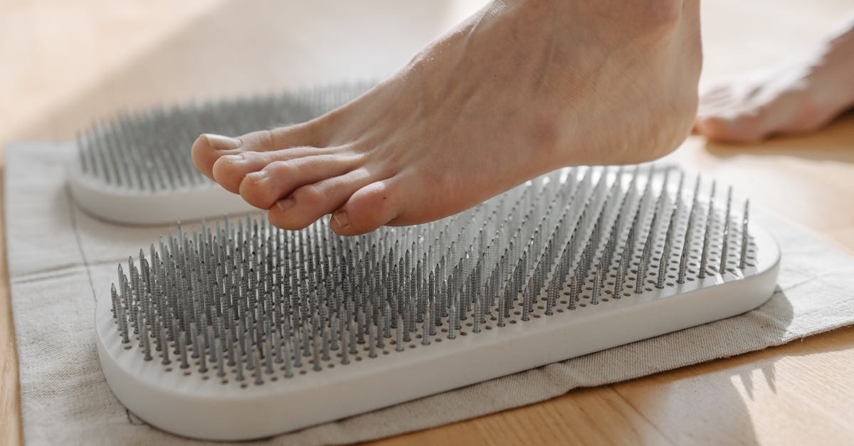 découvrez nos conseils et astuces pour des soins des pieds optimaux. apprenez à garder vos pieds en santé, à prévenir les douleurs et à choisir les meilleurs produits pour un confort durable.