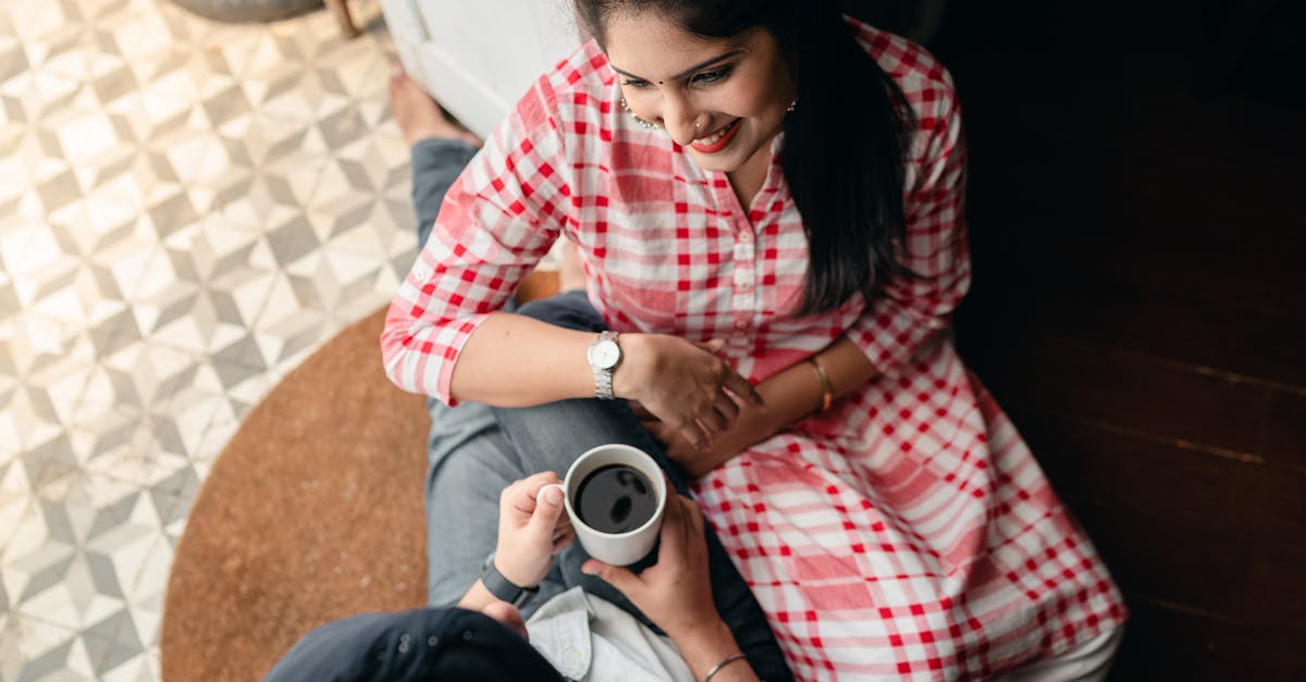 découvrez nos élégants pantalons en plaid, alliant confort et style. parfaits pour la saison, ces pantalons se déclinent en différentes couleurs et motifs pour s'adapter à toutes vos tenues. ajoutez une touche moderne à votre garde-robe avec nos designs uniques et tendance.