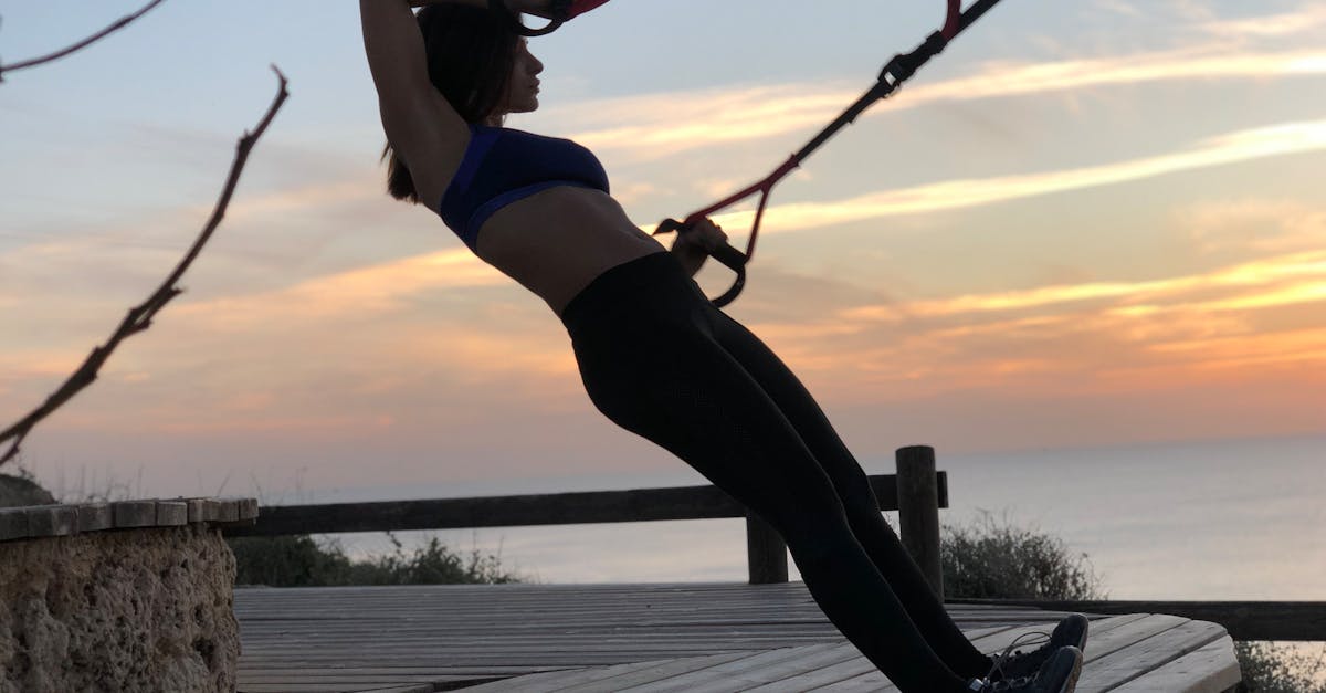 découvrez trx, l'outil d'entraînement révolutionnaire qui vous permet de renforcer votre corps, d'améliorer votre condition physique et d'atteindre vos objectifs de fitness. idéal pour tous les niveaux, le trx utilise votre poids corporel pour un entraînement efficace et fonctionnel à domicile ou en salle.