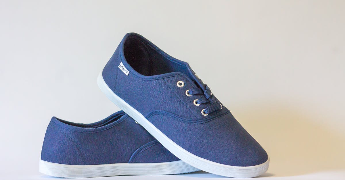 découvrez notre collection de chaussures en toile alliant confort et style. idéales pour une tenue décontractée, nos canvas shoes vous offrent une légèreté et une polyvalence inégalées, parfaites pour toutes vos aventures quotidiennes.