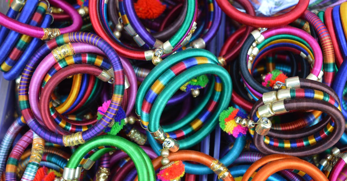 découvrez notre sélection d'accessoires tendance pour compléter votre style. que ce soit pour une touche d'élégance ou un usage pratique, trouvez les pièces parfaites pour exprimer votre personnalité.
