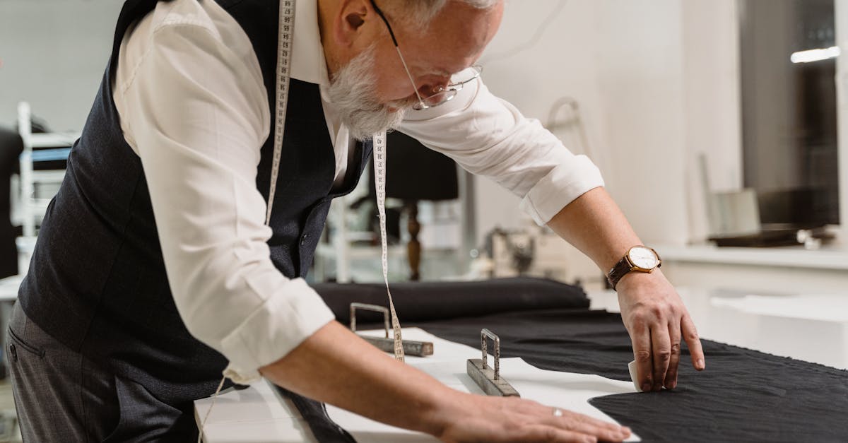 découvrez les dernières tendances de la mode masculine avec notre guide incontournable. des conseils sur les vêtements, les accessoires et le style, pour chaque homme souhaitant affirmer son look tout en restant à la pointe des tendances.