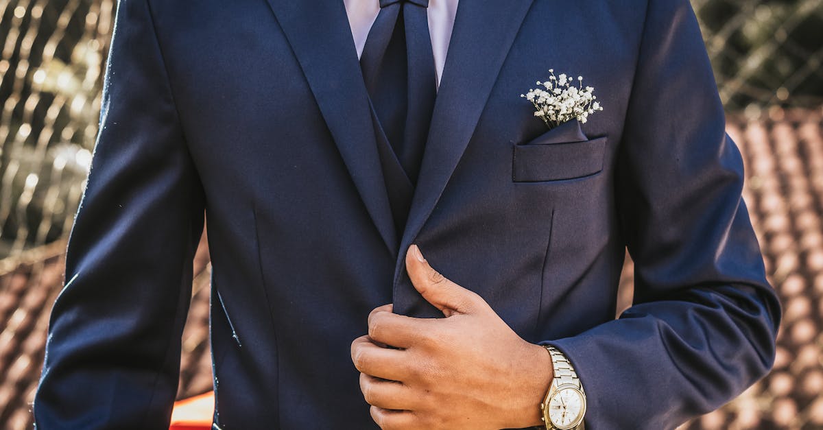 découvrez notre guide complet sur les boutonnières : types, techniques, astuces de couture et conseils pour embellir vos créations vestimentaires avec élégance. apprenez à réaliser des boutonnières parfaites pour tous vos projets de couture.