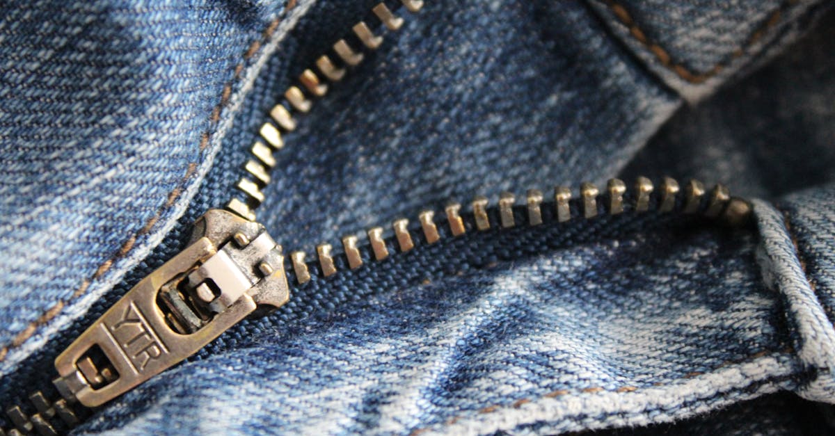 découvrez notre collection de denim tendance, alliant confort et style. que ce soit pour un look décontracté ou plus sophistiqué, notre sélection de jeans, vestes et accessoires en denim saura vous séduire.