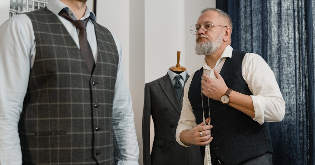 découvrez notre collection de chemises habillées élégantes, parfaites pour toutes les occasions. fabriquées avec des matériaux de qualité, nos chemises allient confort et style pour un look impeccable.