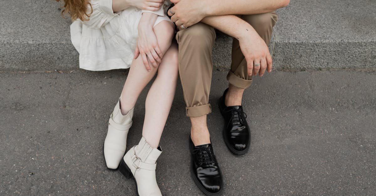 découvrez notre collection de pantalons taille haute, alliant confort et style. ces pièces tendance mettent en valeur votre silhouette tout en offrant une allure élégante. parfaits pour toutes les occasions, optez pour un look chic et décontracté avec nos pantalons taille haute.