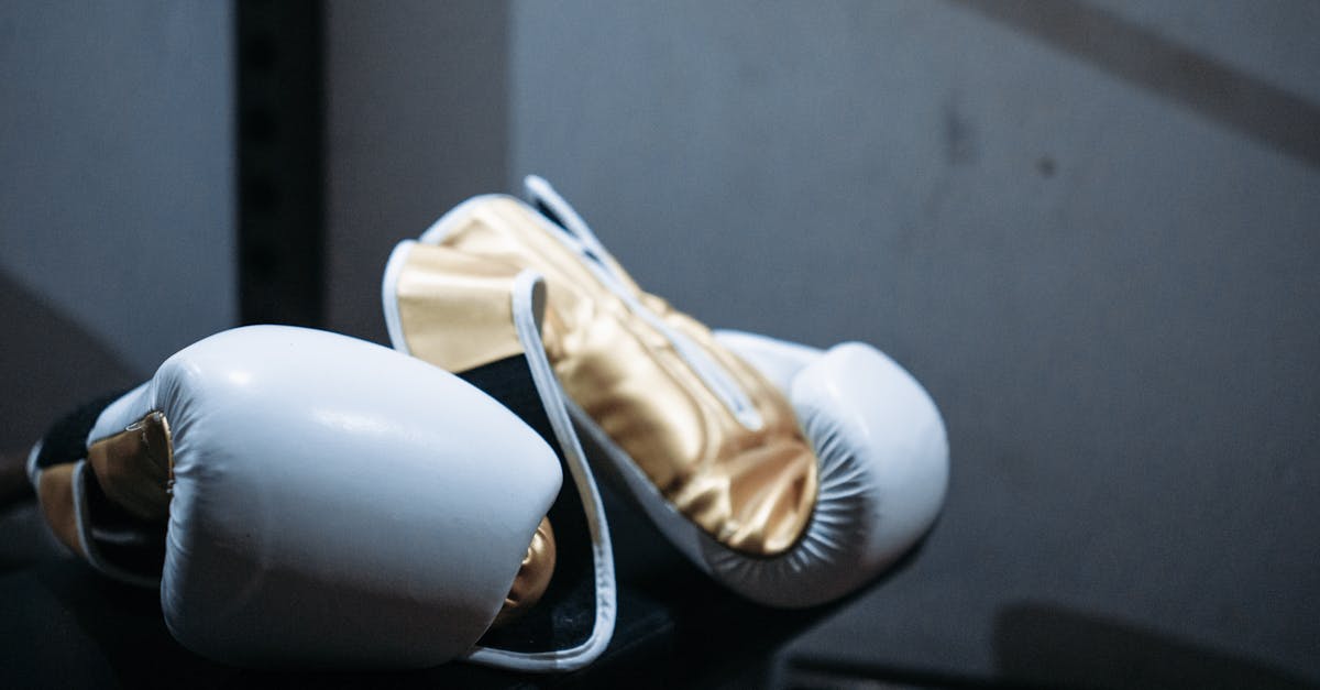 découvrez notre collection de gants en cuir élégants et durables. parfaits pour allier style et confort, nos gants en cuir se distinguent par leur qualité exceptionnelle et leur design soigné. protégez vos mains avec classe tout en ajoutant une touche de sophistication à votre tenue.