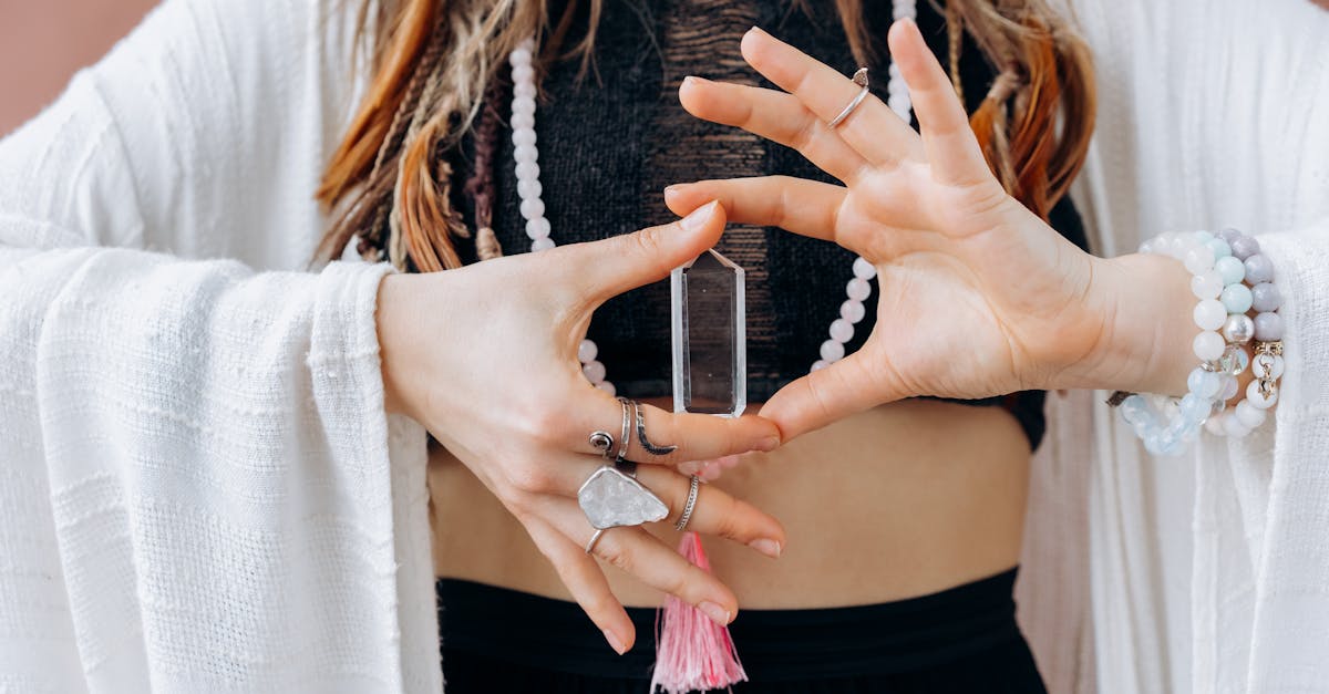 découvrez notre collection élégante de bagues de signet, alliant tradition et modernité. idéales pour toute occasion, nos signets sont un symbole d'affection et d'engagement. explorez notre gamme pour trouver la pièce parfaite qui reflète votre style.
