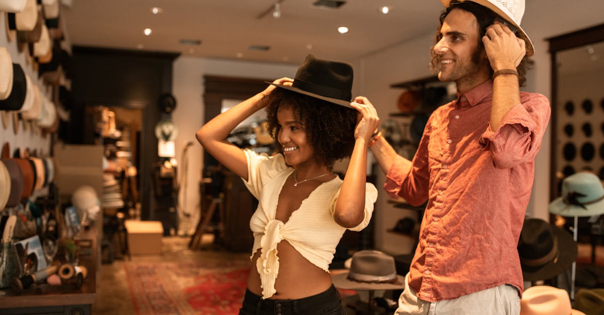 découvrez l'élégance intemporelle des chapeaux haut de forme. idéaux pour les occasions spéciales et les événements formels, ces accessoires classiques ajoutent une touche de sophistication à votre tenue. explorez notre collection de chapeaux haut de forme, alliant tradition et style moderne.