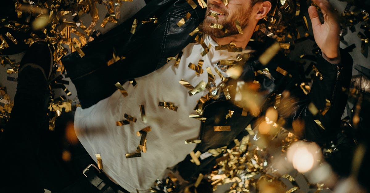 découvrez l'élégance intemporelle du tuxedo, le costume classique par excellence pour toutes les occasions formelles. que ce soit pour un mariage, un gala ou une soirée, le tuxedo allie sophistication et style. explorez notre sélection de modèles pour faire forte impression à chaque événement.
