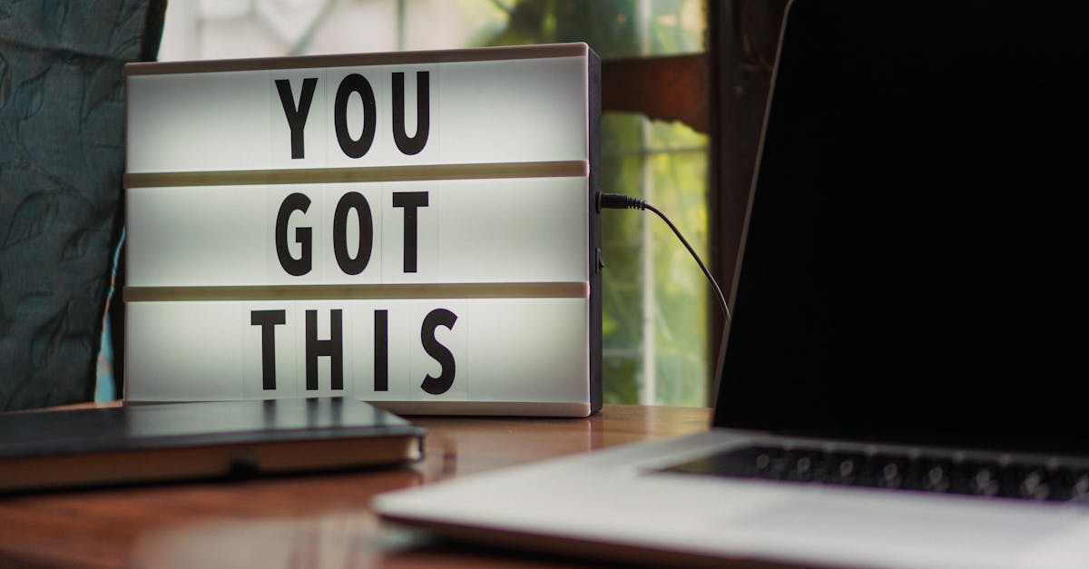 découvrez des idées et inspirations pour décorer votre bureau et créer un espace de travail motivant, élégant et fonctionnel. conseils déco, accessoires, rangements et astuces pour un office décoré à votre image.