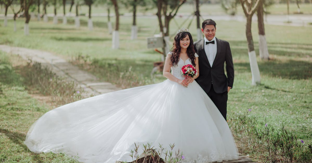 découvrez le tuxedo, costume élégant et intemporel pour homme, idéal pour les grandes occasions, mariages et soirées habillées. conseils, styles et guide d'achat.