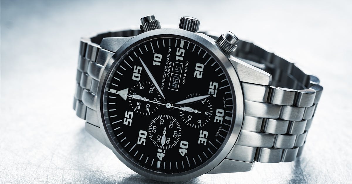 découvrez notre collection de montres élégantes et performantes, alliant style et fonctionnalité pour chaque occasion. trouvez la montre parfaite qui reflète votre personnalité et rehausse votre look.