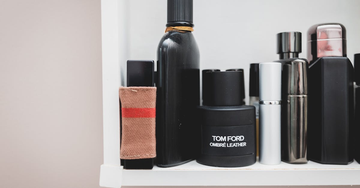 découvrez nos fragrances uniques, des parfums raffinés qui éveillent vos sens. trouvez la senteur parfaite pour chaque occasion parmi notre large sélection de fragrances pour femme et homme.