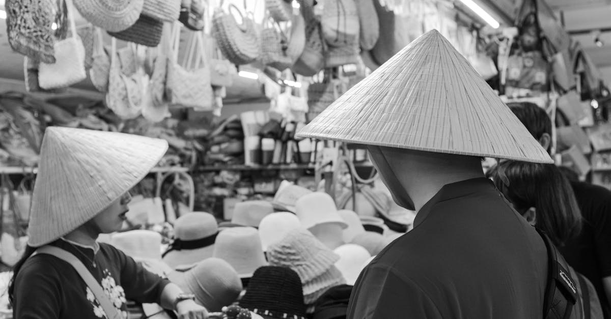 découvrez notre large sélection de chapeaux tendance pour tous les styles et toutes les saisons. trouvez le couvre-chef idéal, du classique au moderne, pour compléter votre look.