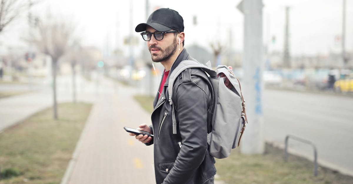 découvrez notre collection de vestes tendance pour hommes et femmes. styles variés, qualité supérieure et confort assurés pour toutes les saisons. trouvez la veste parfaite pour chaque occasion !