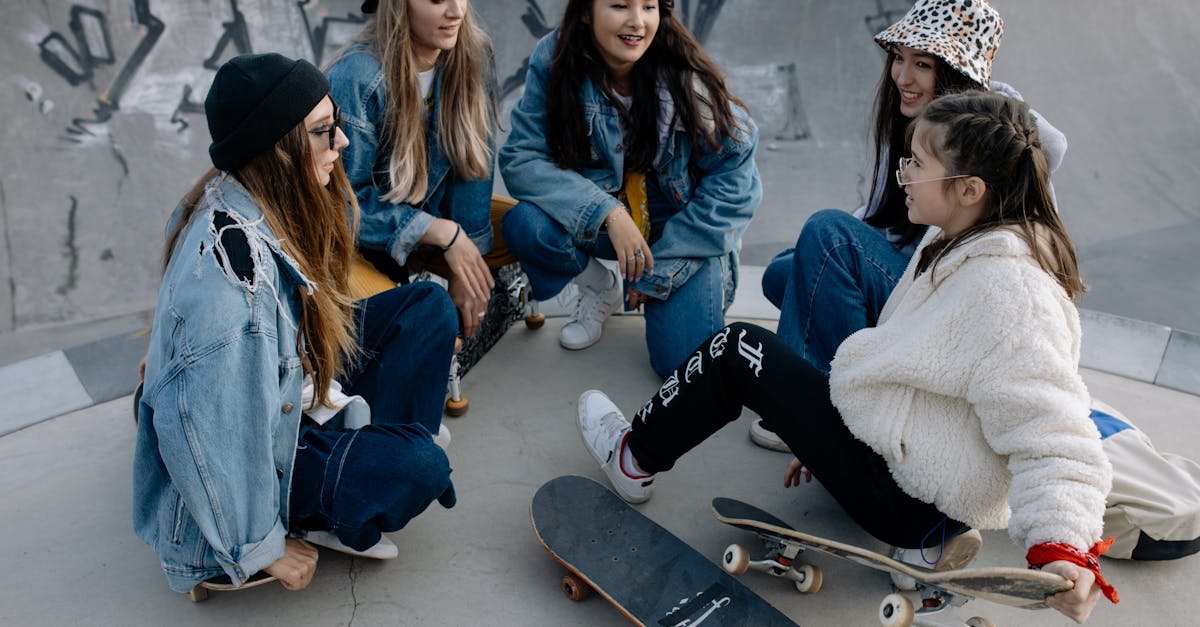 découvrez notre collection de vestes en denim tendance pour hommes et femmes. style, confort et qualité au rendez-vous pour une allure moderne et décontractée, adaptée à toutes les saisons.