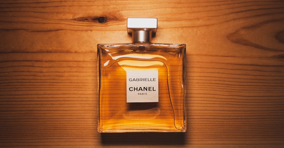 découvrez nos fragrances envoûtantes : des parfums uniques pour sublimer votre personnalité et éveiller vos sens. explorez notre collection et trouvez votre signature olfactive idéale.