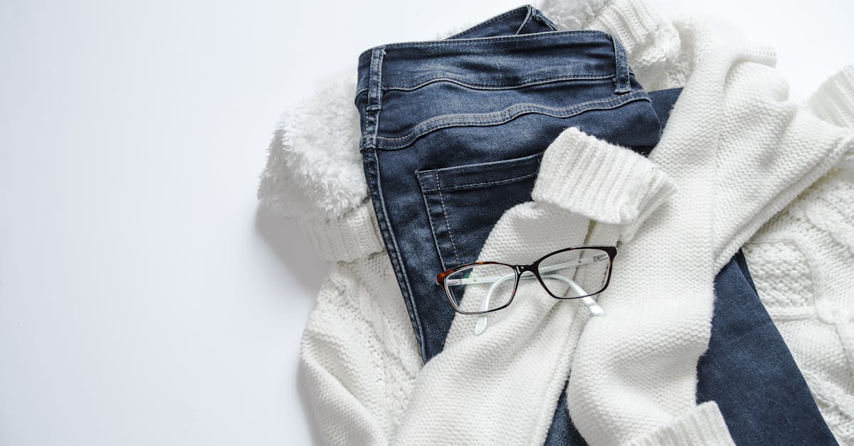 découvrez notre collection de jeans tendance pour hommes et femmes : coupes variées, qualité supérieure et confort assuré. trouvez votre style parfait parmi nos nouveautés et profitez d'une livraison rapide !