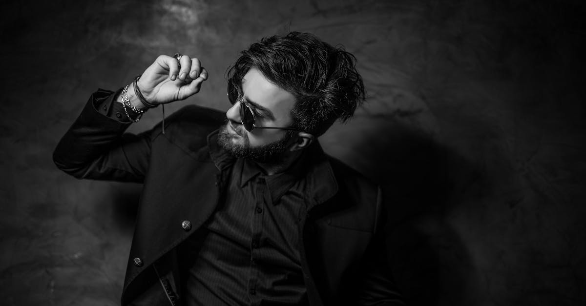 découvrez les dernières tendances du prêt-à-porter homme : conseils de style, inspirations mode et nouveautés menswear pour une garde-robe élégante et moderne.