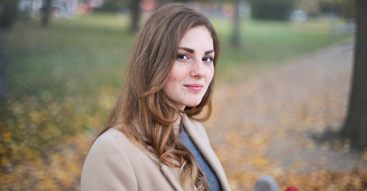 découvrez le manteau loden, un classique intemporel de la mode alliant élégance traditionnelle et fonctionnalité. idéal pour affronter l’hiver avec style grâce à sa laine chaude et sa coupe raffinée.