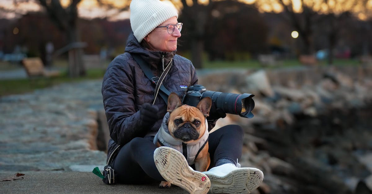 découvrez la veste nehru, un manteau élégant et intemporel inspiré du style traditionnel indien, parfait pour une allure sophistiquée et moderne.