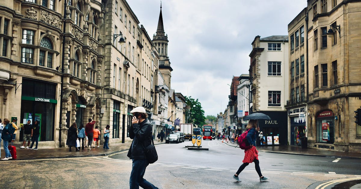 découvrez la vie et la carrière exceptionnelle de paul newman, acteur légendaire et philanthrope engagé, icône du cinéma américain.