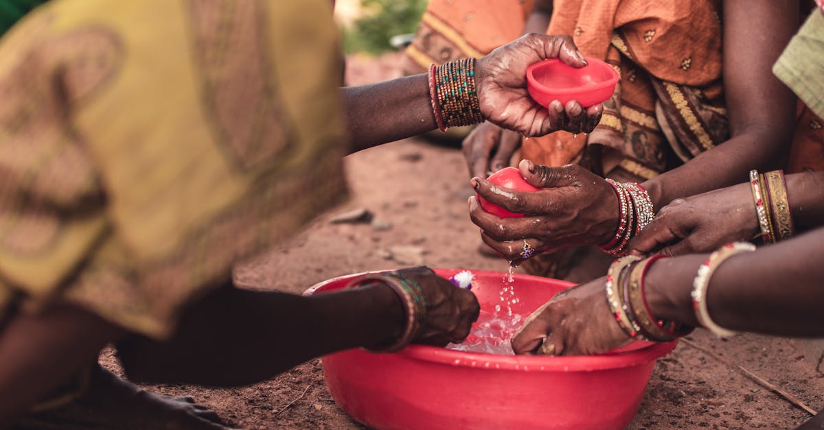 découvrez notre collection d'écharpes réversibles, alliant style et praticité pour compléter toutes vos tenues avec élégance.